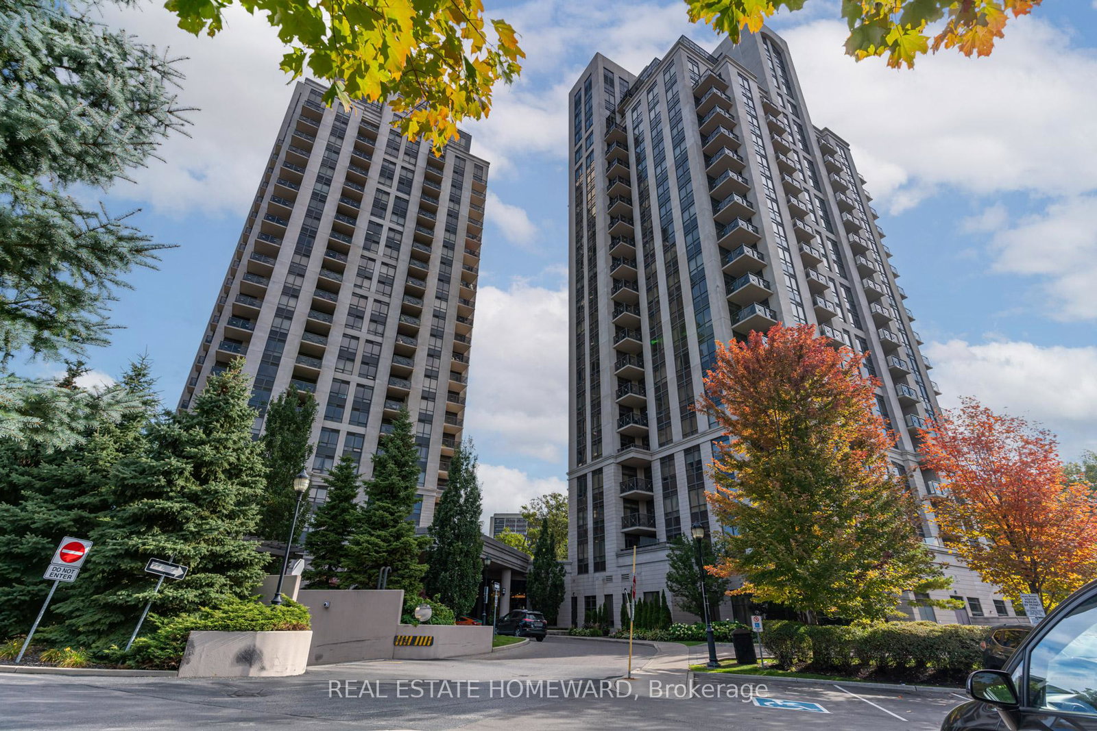 135-wynford-drive-north-york-ontario-c12315975