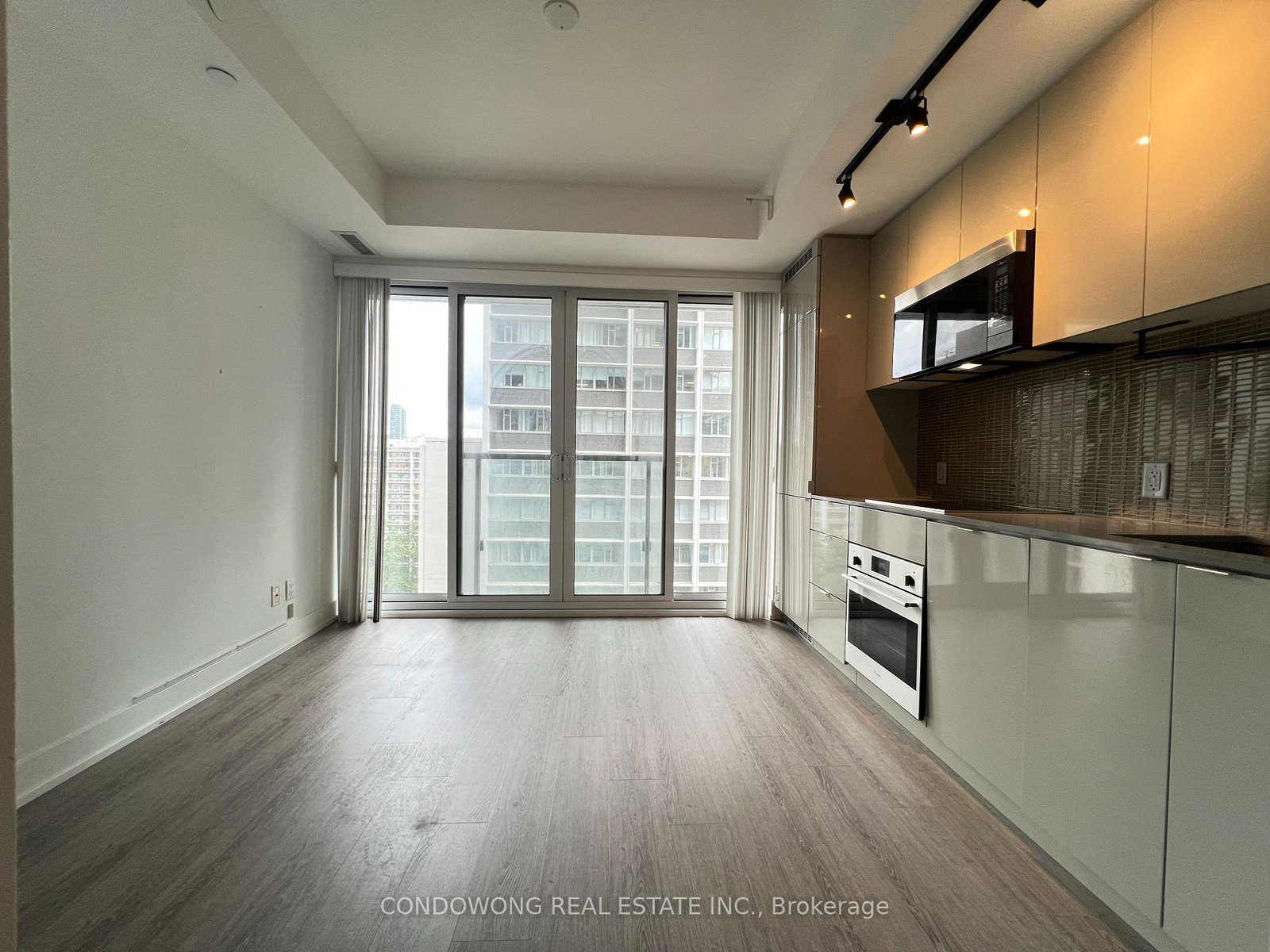 7-grenville-street-toronto-ontario-c12316004