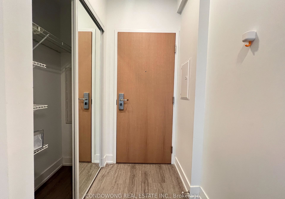 7-grenville-street-toronto-ontario-c12316004