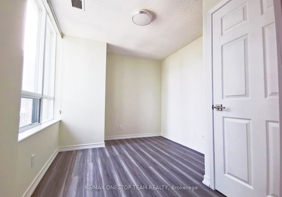 51-lower-simcoe-street-toronto-ontario-c12316052
