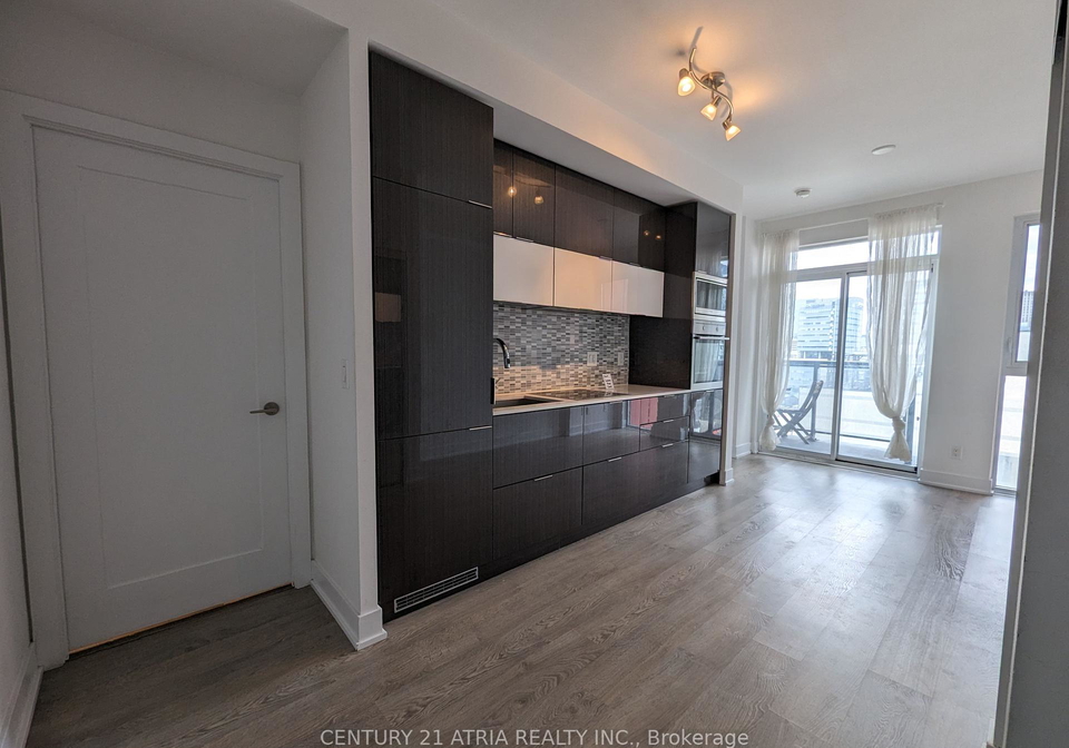 318-richmond-street-w-w-toronto-ontario-c12316073