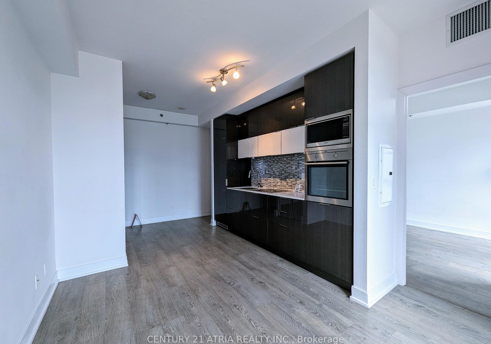 318-richmond-street-w-w-toronto-ontario-c12316073