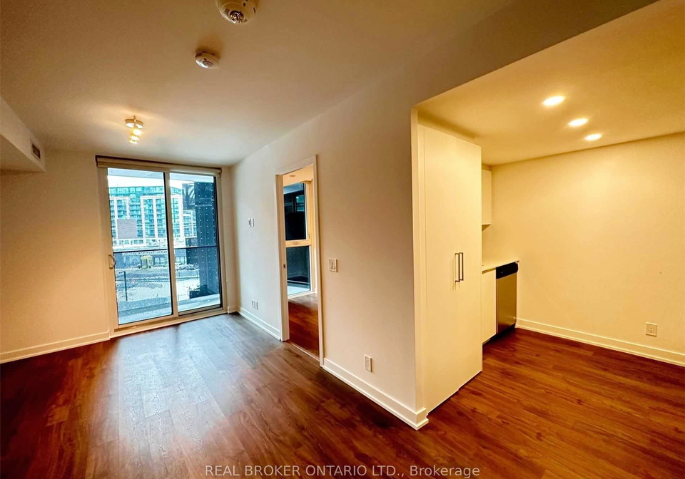 30-tretti-way-toronto-ontario-c12316077
