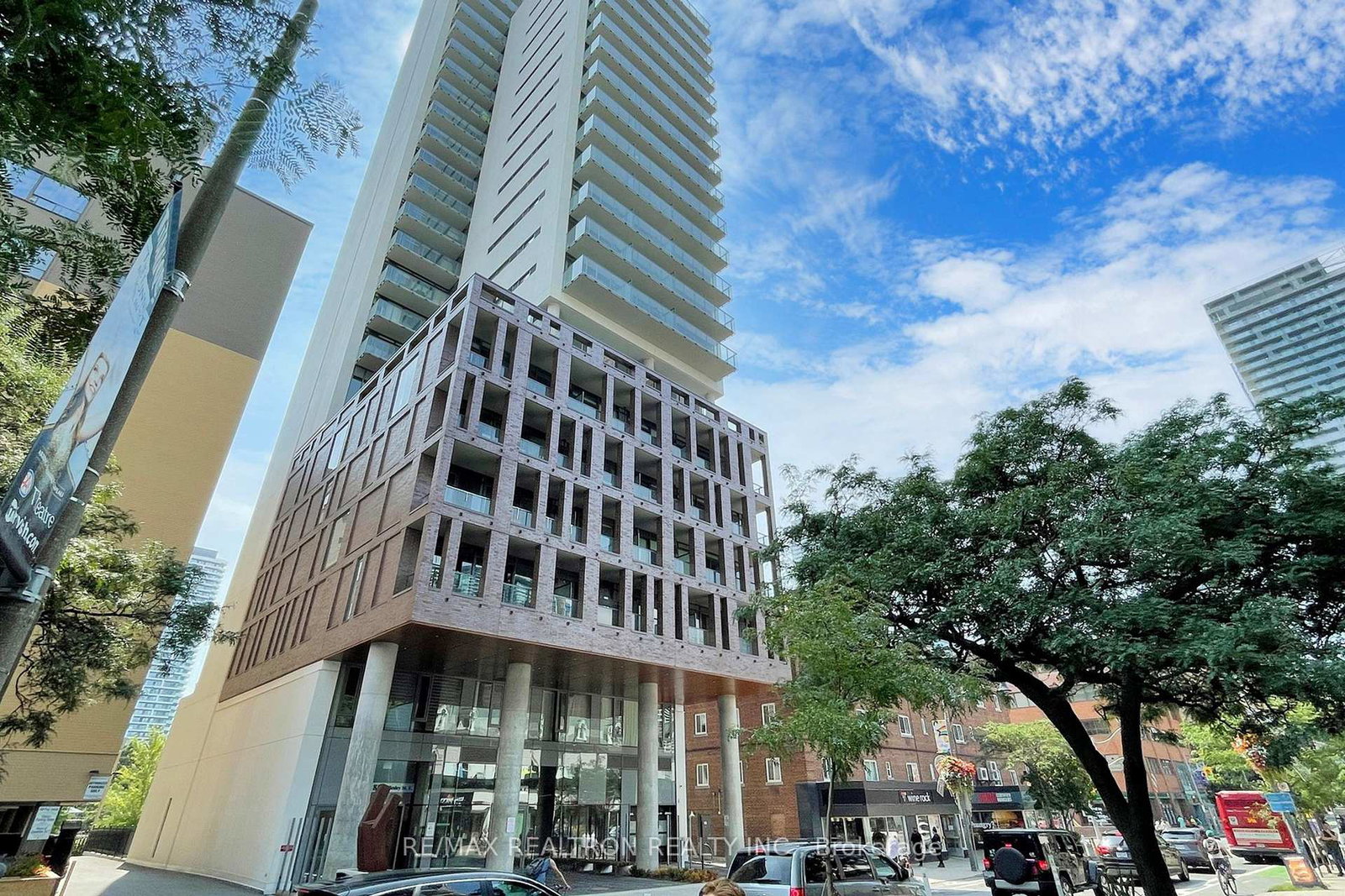 81-wellesley-street-e-e-toronto-ontario-c12316120