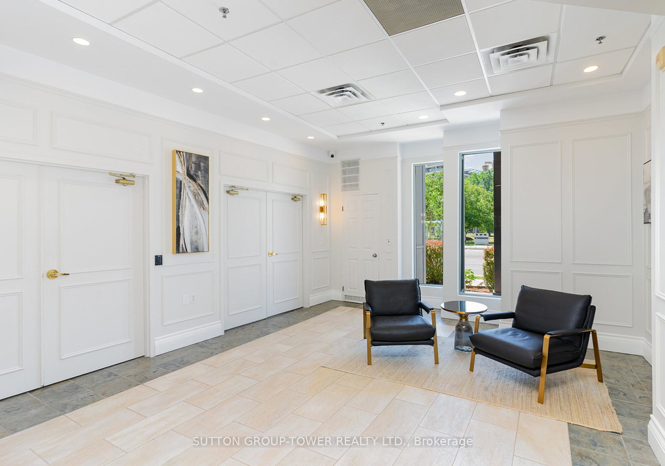 906-sheppard-avenue-w-w-toronto-ontario-c12316196