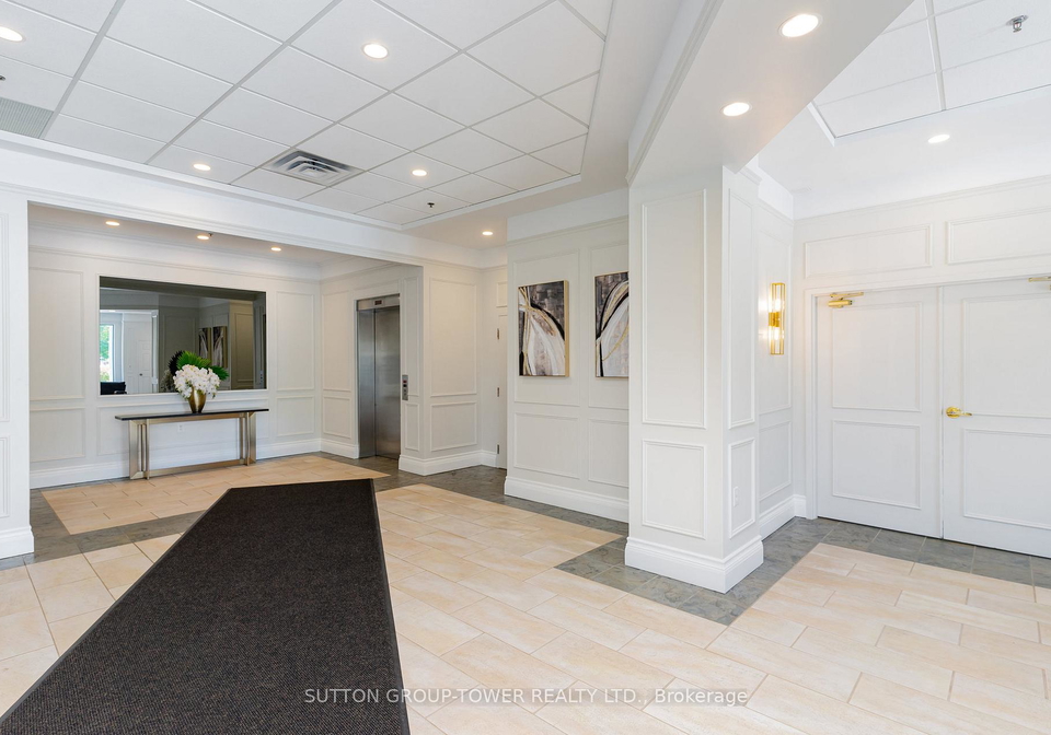 906-sheppard-avenue-w-w-toronto-ontario-c12316196