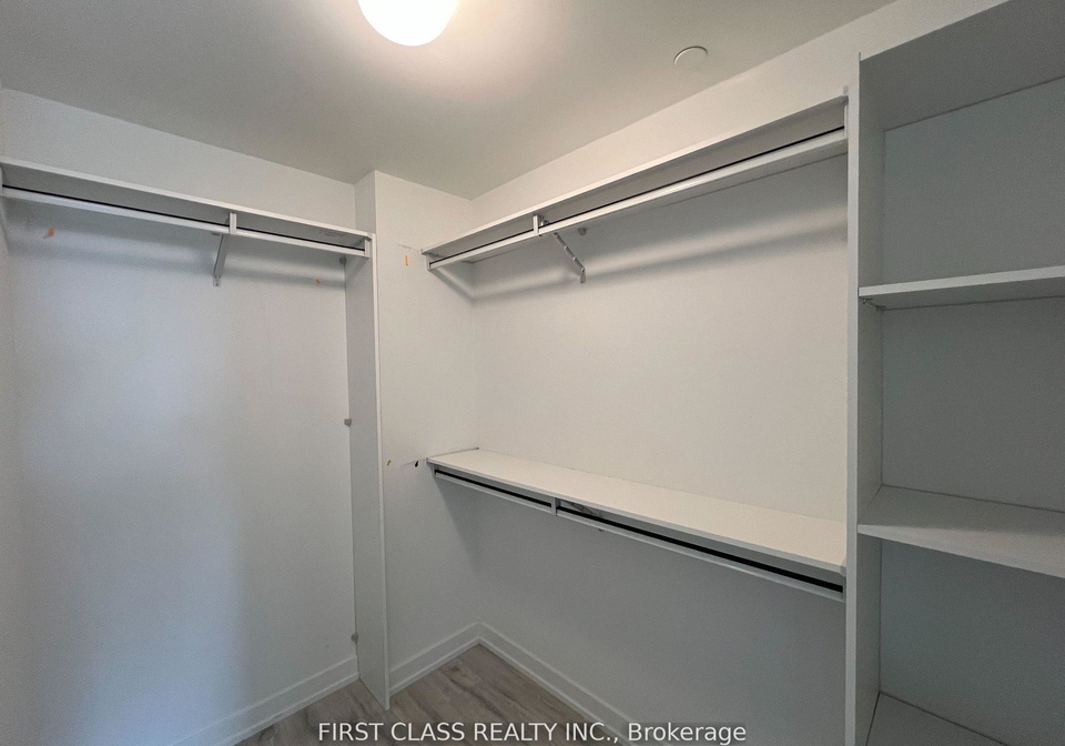 7-golden-lion-heights-north-york-ontario-c12316376