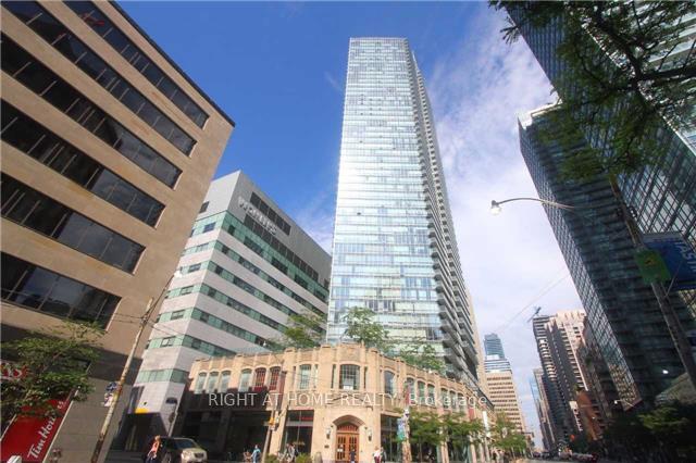 832-bay-street-toronto-ontario-c12316499