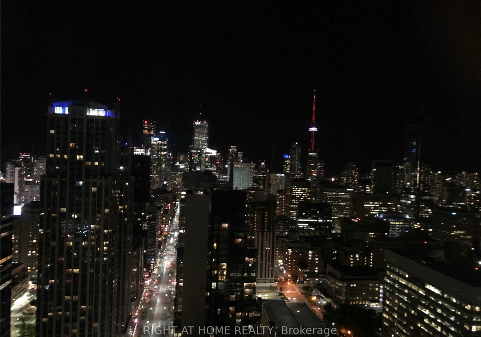 832-bay-street-toronto-ontario-c12316499