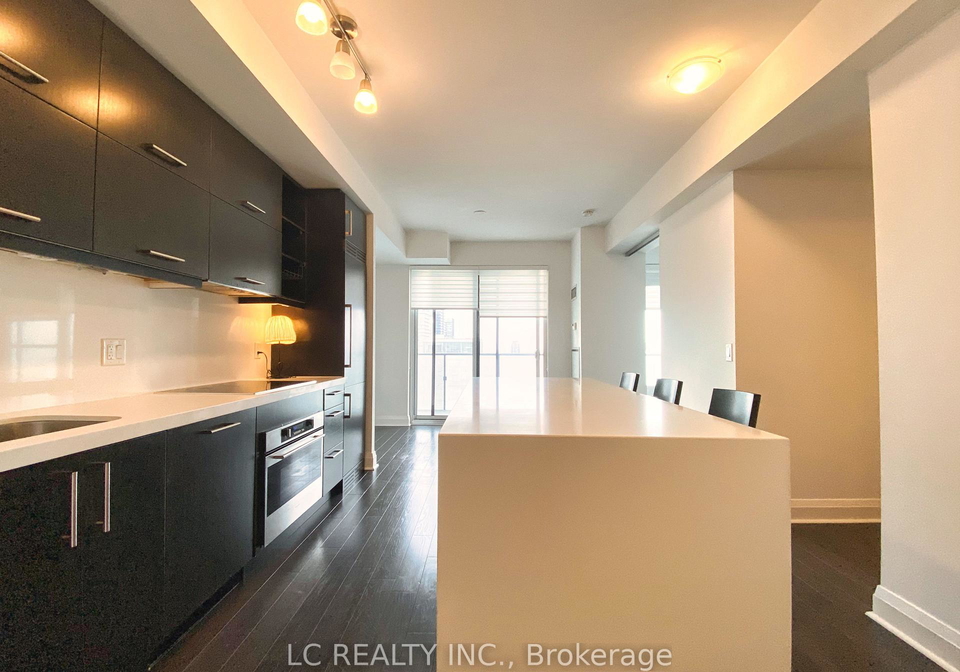 1080-bay-street-toronto-ontario-c12316520