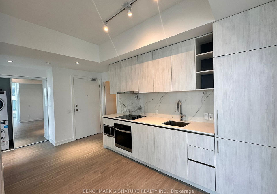 8-wellesley-street-w-w-toronto-ontario-c12316534