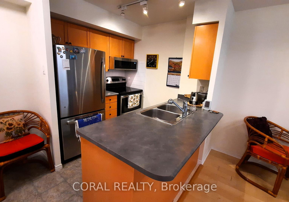 300-balliol-street-toronto-ontario-c12316683