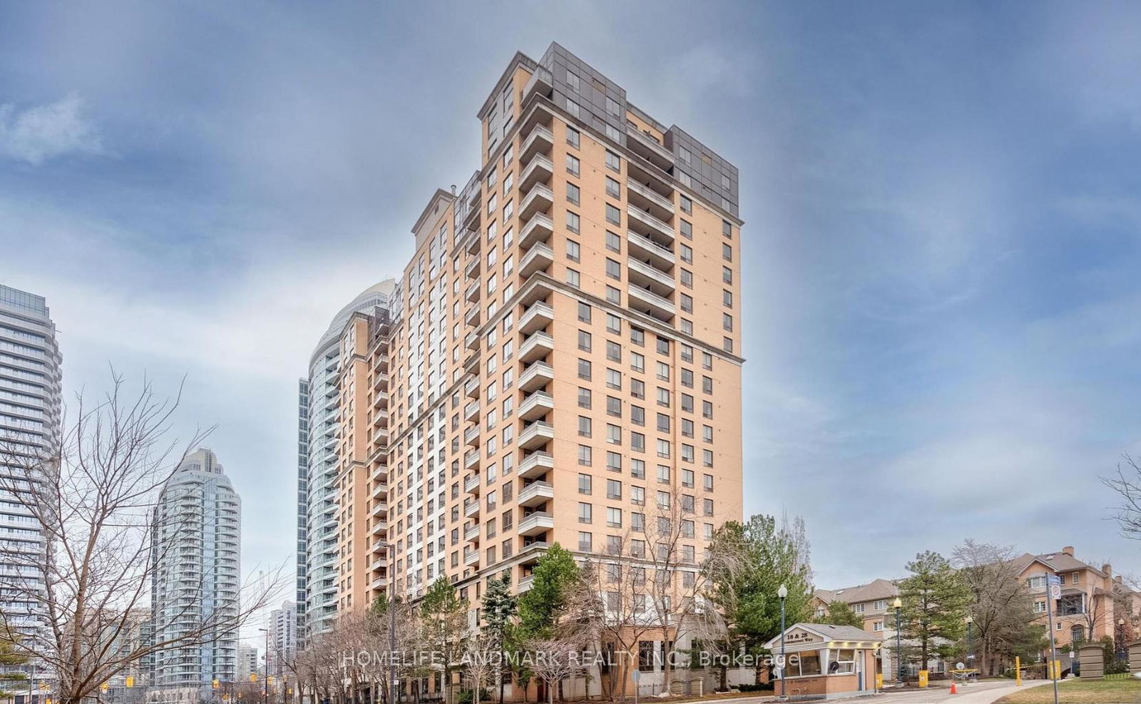 18-sommerset-way-north-york-ontario-c12316692