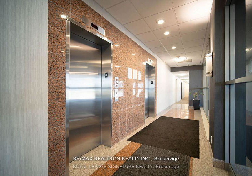5940-yonge-street-n-n-toronto-ontario-c12316824