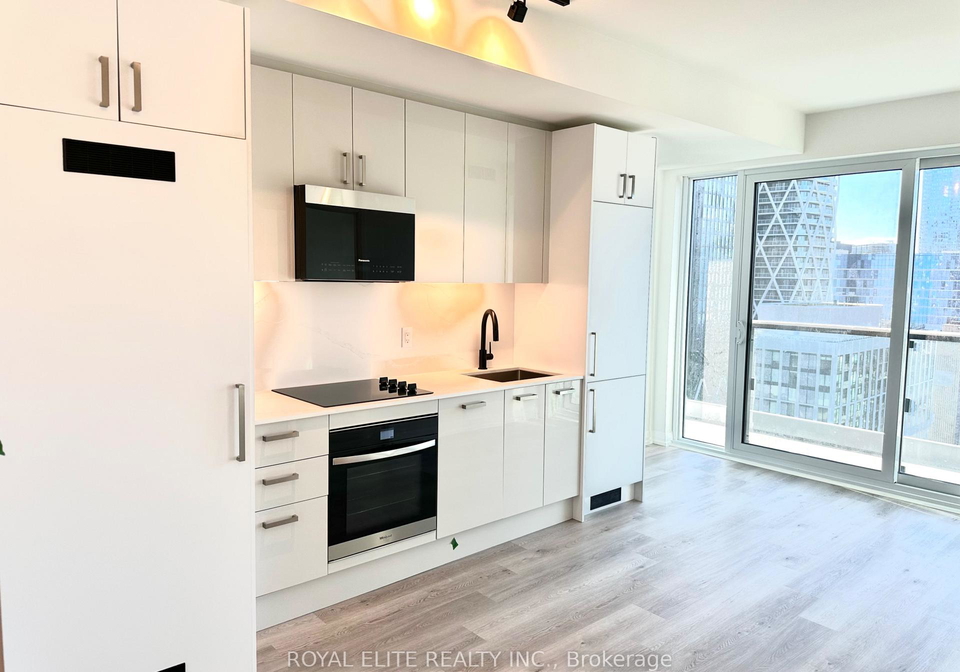 280-dundas-street-w-w-toronto-ontario-c12317242