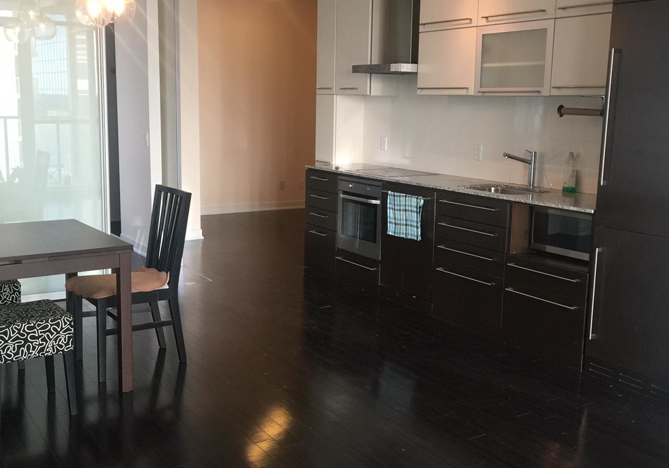770-bay-street-toronto-ontario-c12317272