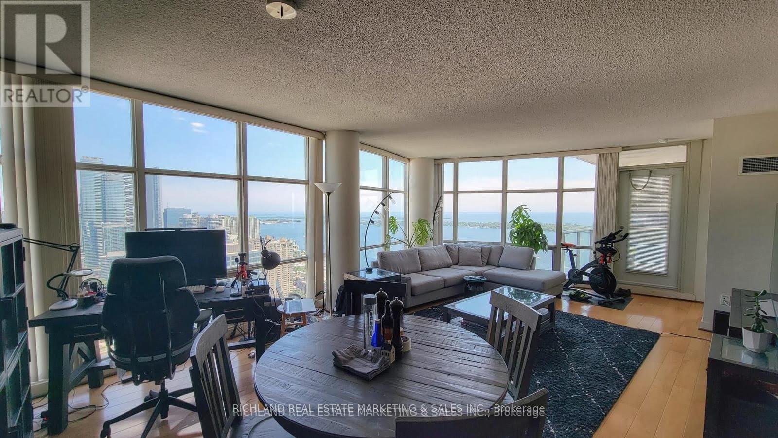 35-mariner-terrace-toronto-ontario-c12317376