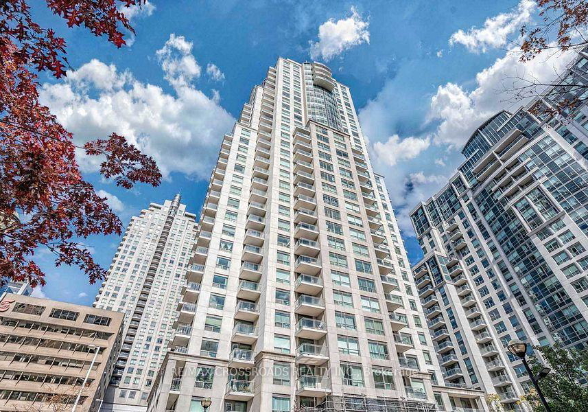 21-hillcrest-avenue-north-york-ontario-c12317578