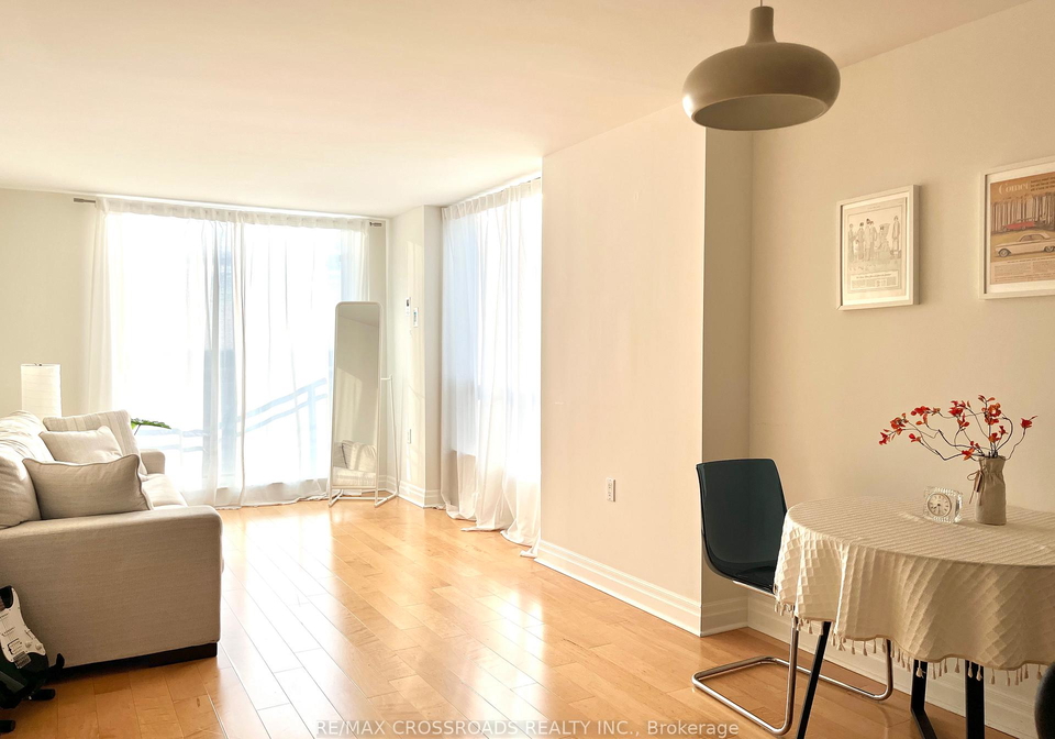 21-hillcrest-avenue-north-york-ontario-c12317578