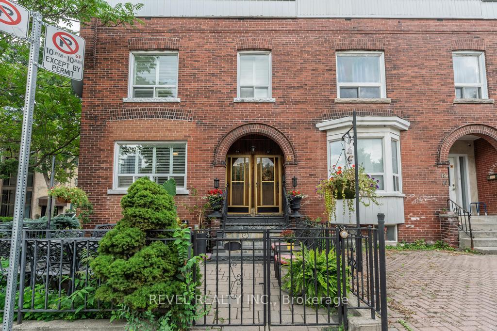16a-denison-avenue-toronto-ontario-c12317714