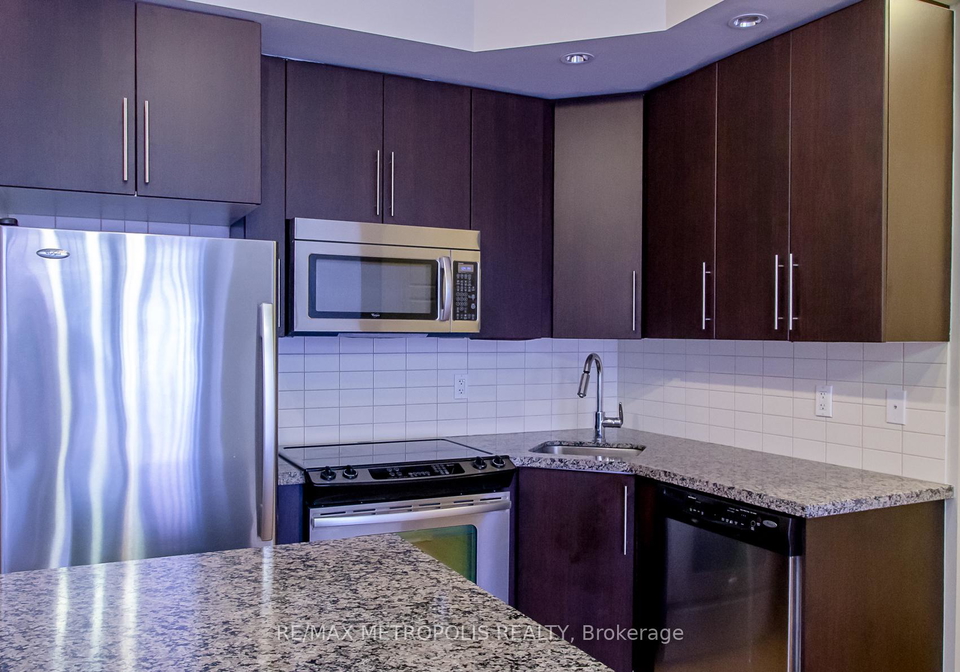 28-linden-street-toronto-ontario-c12318042