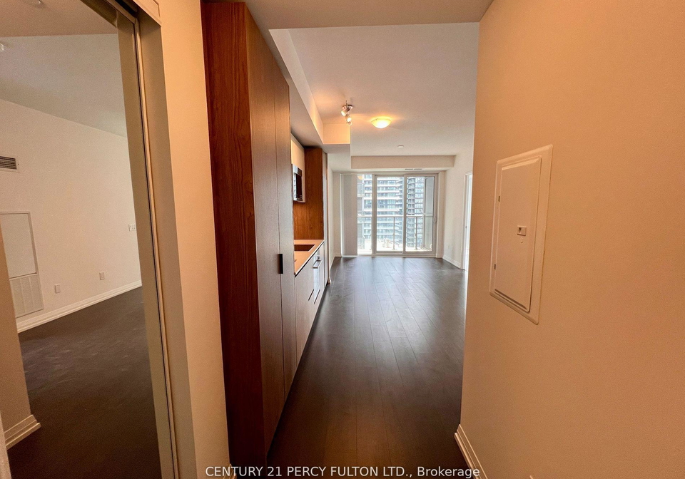 28-widmer-street-toronto-ontario-c12318056