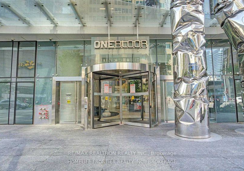 1-bloor-street-e-e-toronto-ontario-c12318213