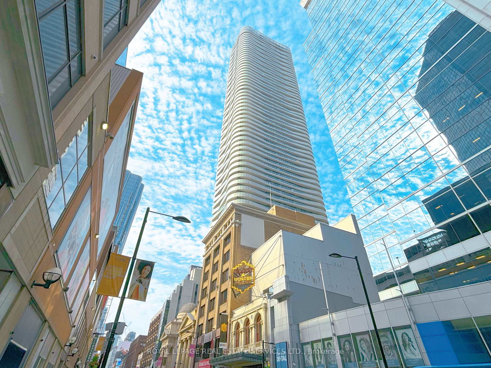 197-yonge-street-toronto-ontario-c12318697