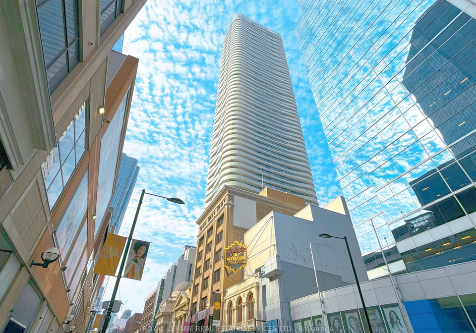 197-yonge-street-toronto-ontario-c12318697