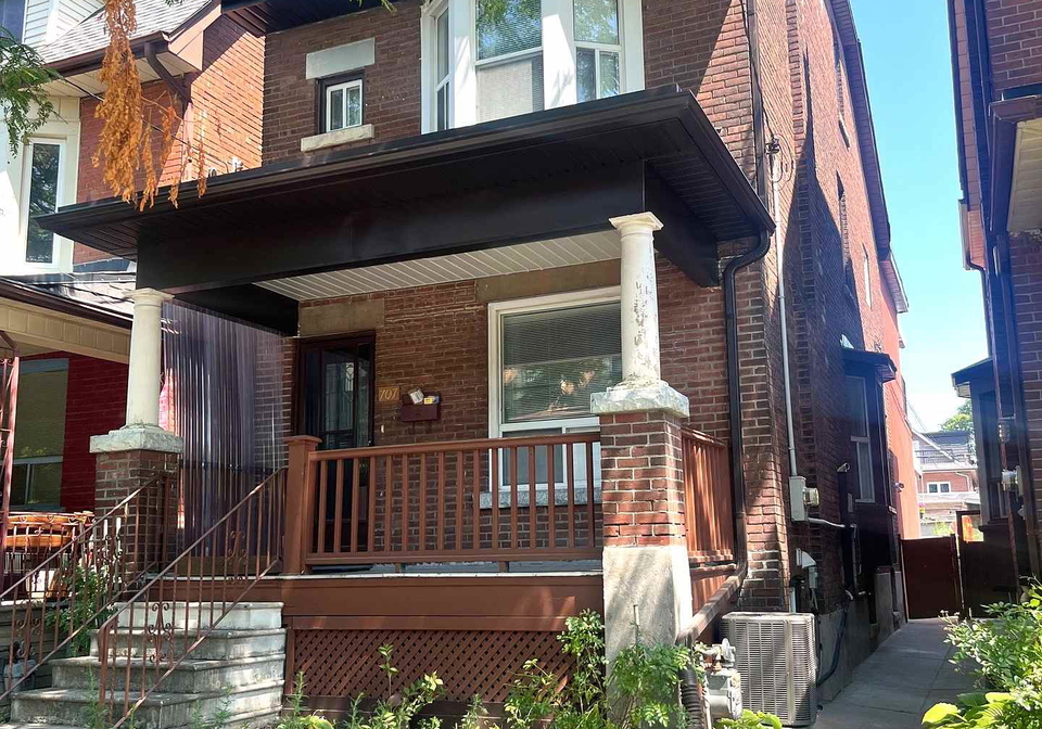 707-shaw-street-toronto-ontario-c12318728