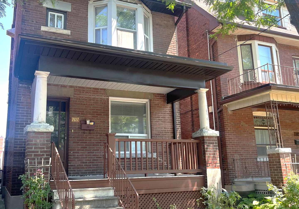 707-shaw-street-toronto-ontario-c12318728