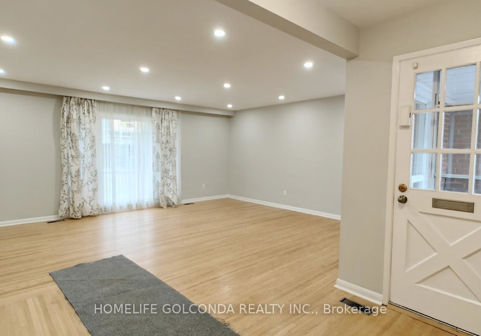 23-wigmore-drive-north-york-ontario-c12318732