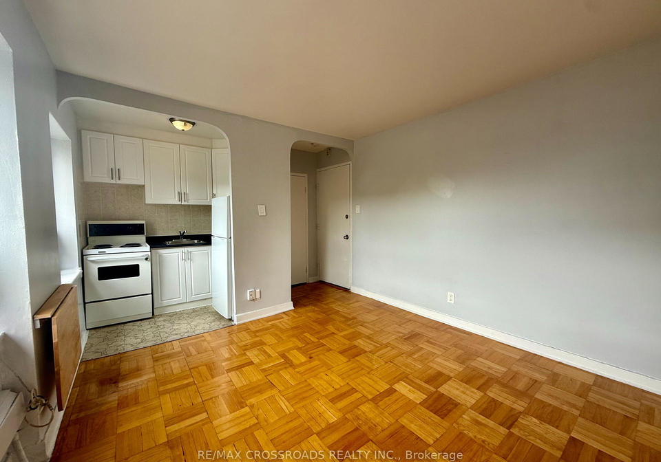 2770-yonge-street-toronto-ontario-c12318773