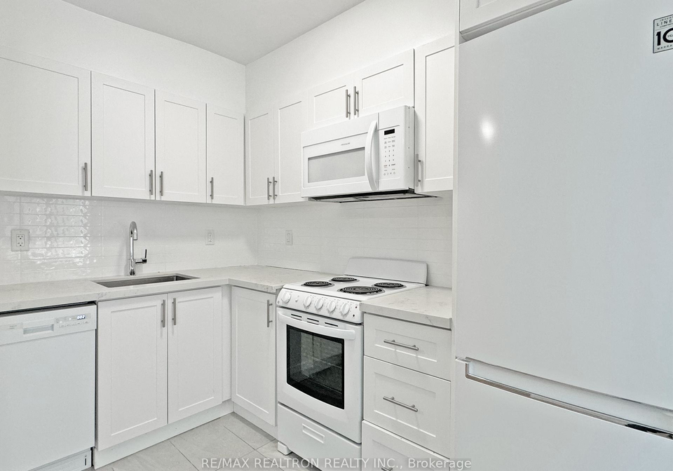398-avenue-road-toronto-ontario-c12318998