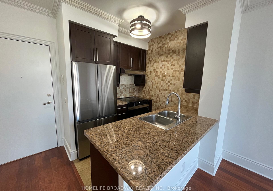 25-greenview-avenue-toronto-ontario-c12319059