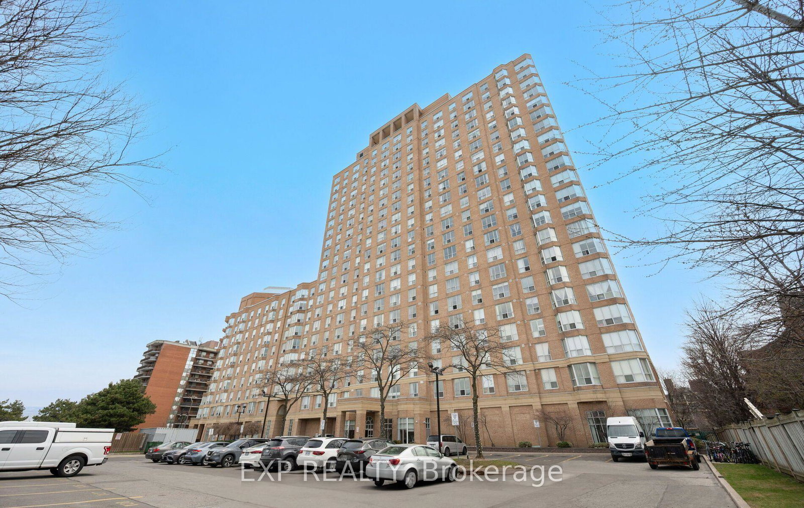 21-overlea-boulevard-east-york-ontario-c12319457
