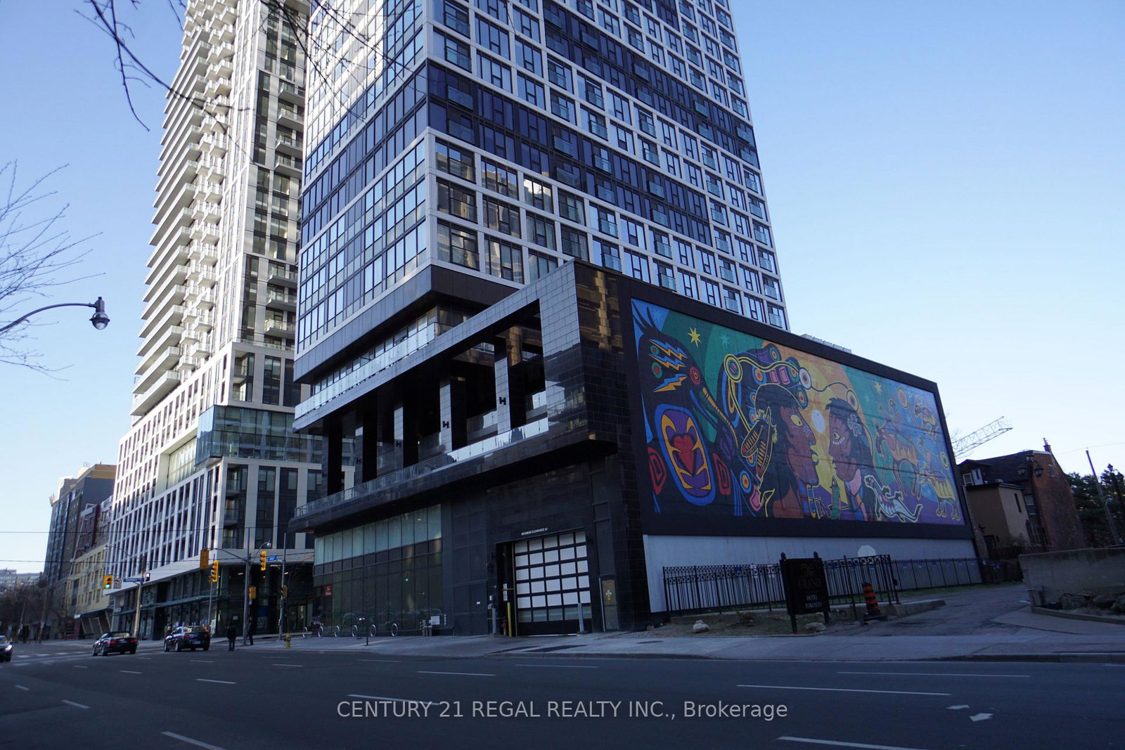 181-dundas-street-e-e-toronto-ontario-c12320333