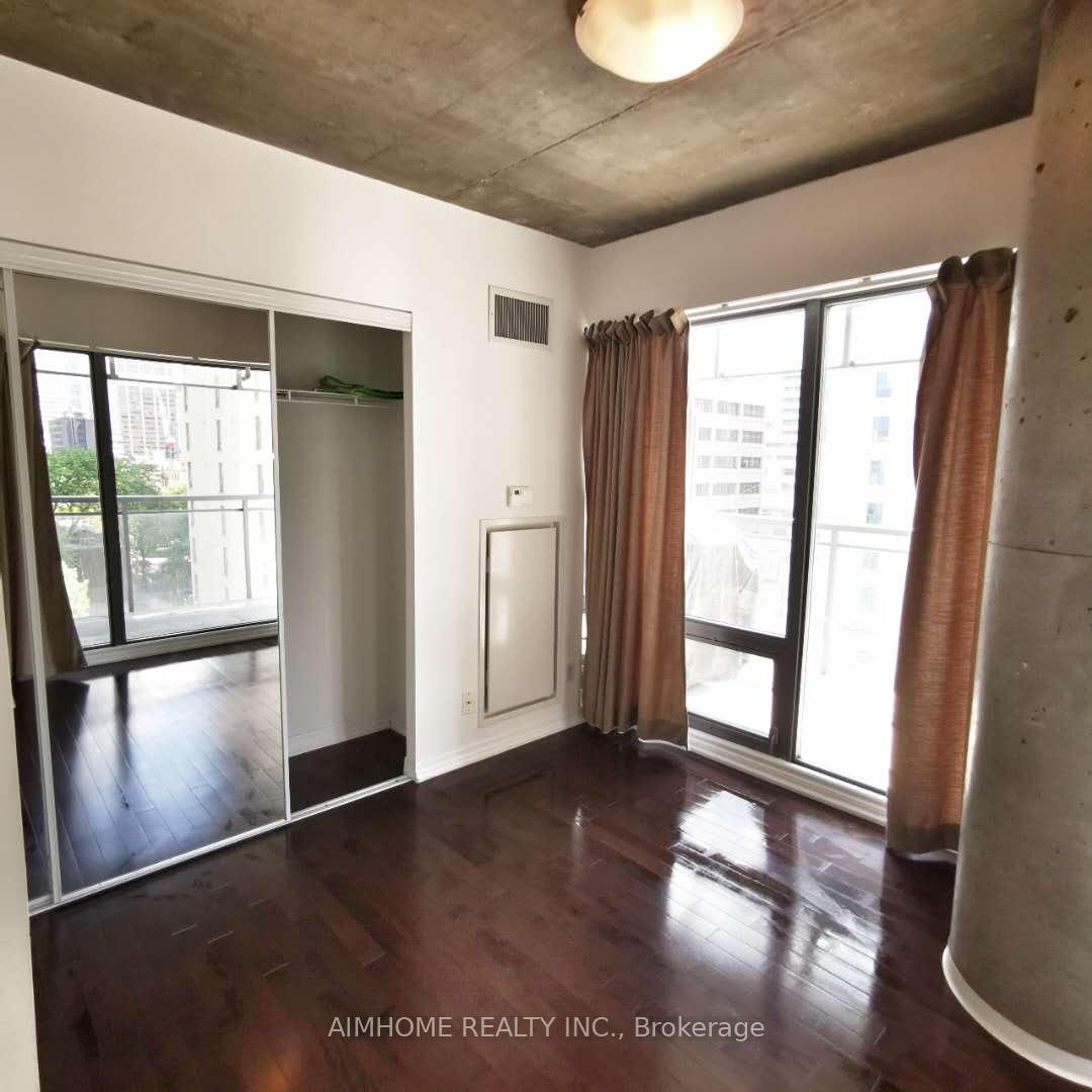 22-wellesley-street-e-e-toronto-ontario-c12320373