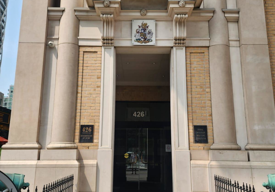 426-university-avenue-toronto-ontario-c12320427
