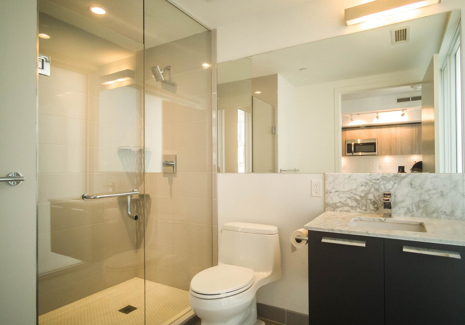 28-wellesley-street-e-e-toronto-ontario-c12320458