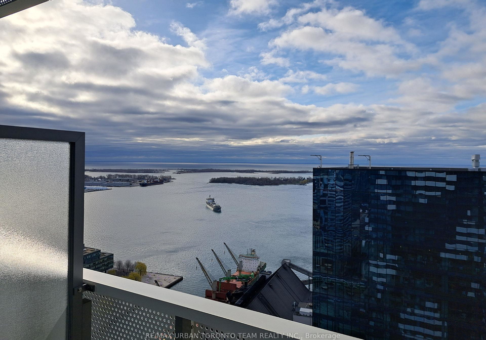 138-downes-street-toronto-ontario-c12320637