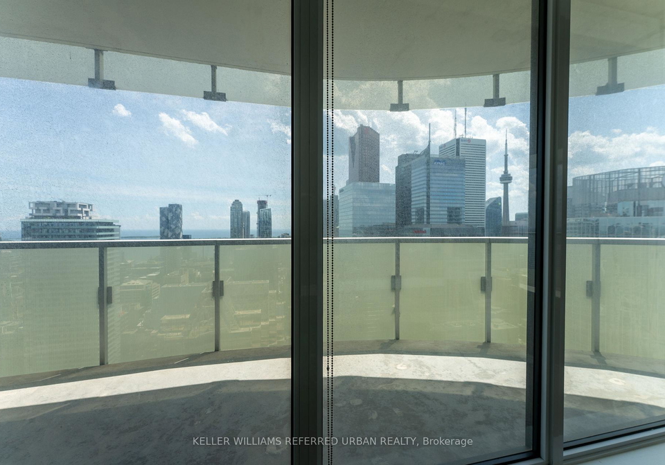 197-yonge-street-toronto-ontario-c12320690