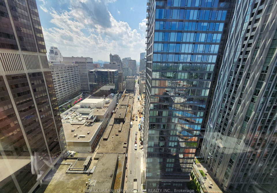 771-yonge-street-toronto-ontario-c12320991