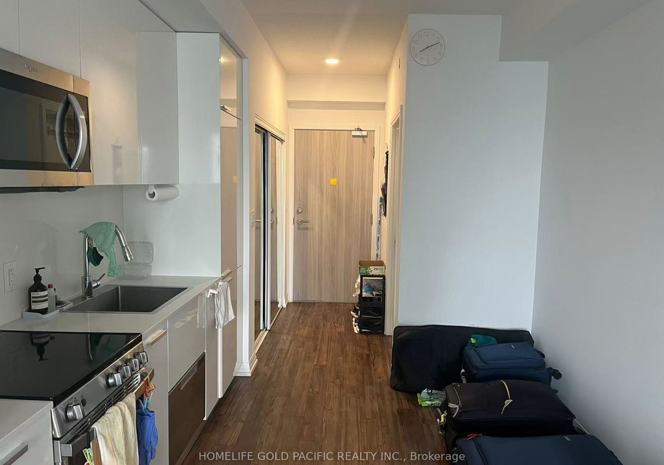 75-canterbury-place-toronto-ontario-c12321233