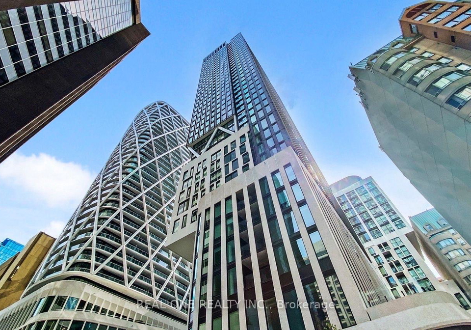 238-simcoe-street-toronto-ontario-c12321433