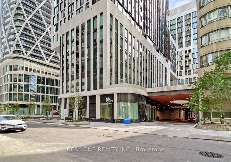 238-simcoe-street-toronto-ontario-c12321433
