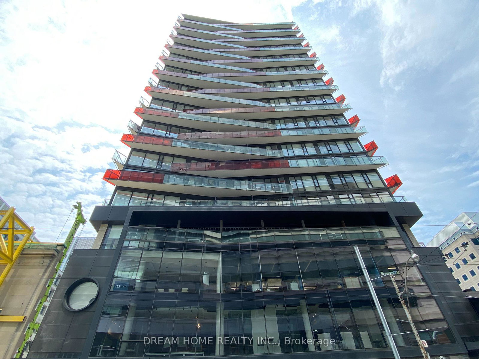 215-queen-street-w-w-toronto-ontario-c12321631