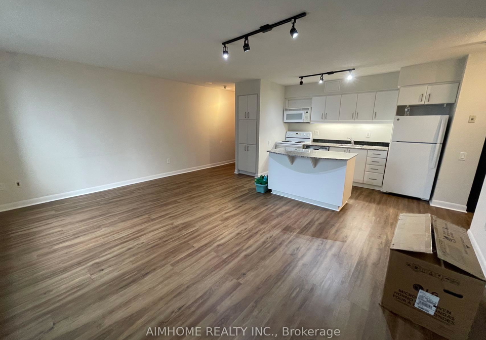 33-sheppard-avenue-e-e-north-york-ontario-c12321662