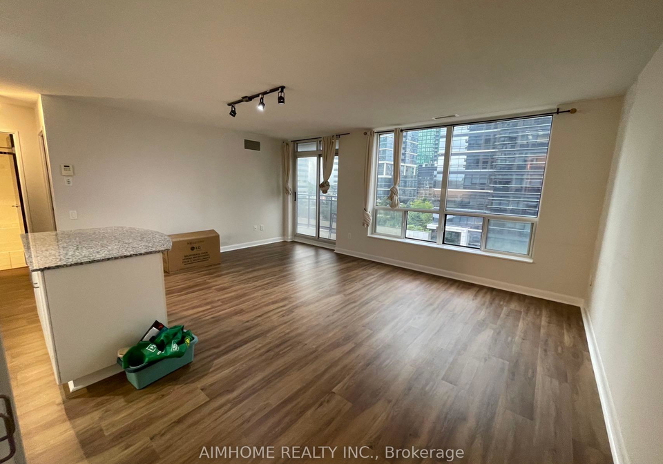 33-sheppard-avenue-e-e-north-york-ontario-c12321662