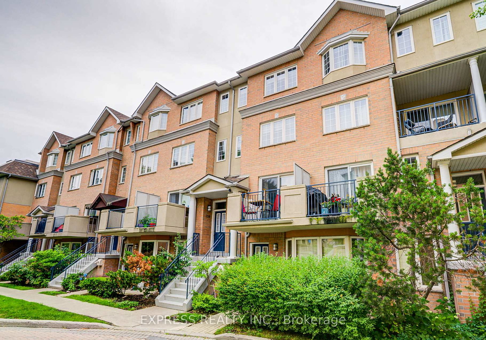 28-sommerset-way-north-york-ontario-c12321673